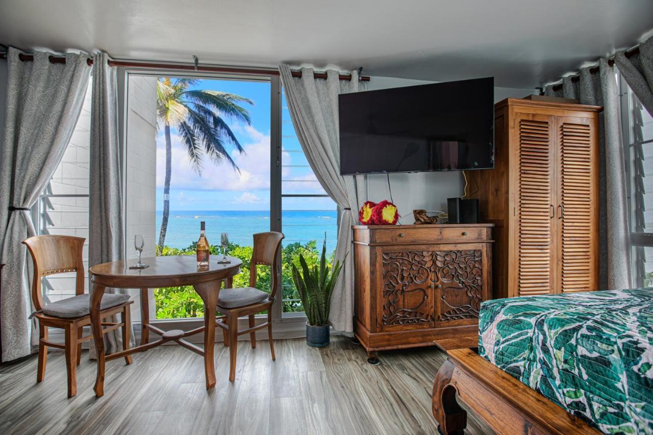 Breezy Beachfront Bali-Style Haven 180 Degree Oceanview Hau'ula Extérieur photo