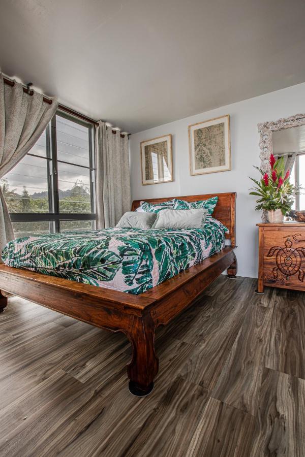 Breezy Beachfront Bali-Style Haven 180 Degree Oceanview Hau'ula Extérieur photo